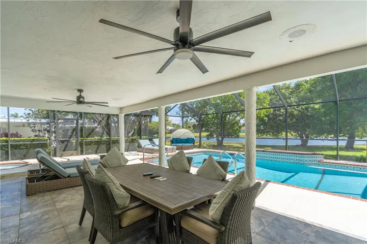 2224  Kings Lake  BLVD, Naples, FL 34112