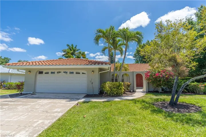 2224  Kings Lake  BLVD, Naples, FL 34112