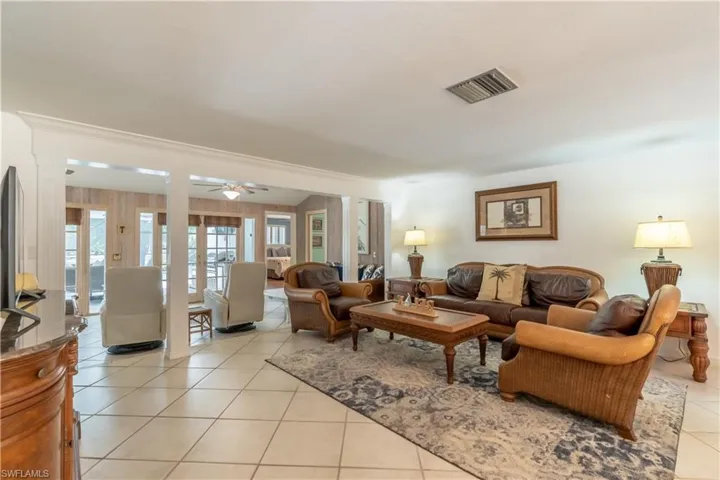 2224  Kings Lake  BLVD, Naples, FL 34112