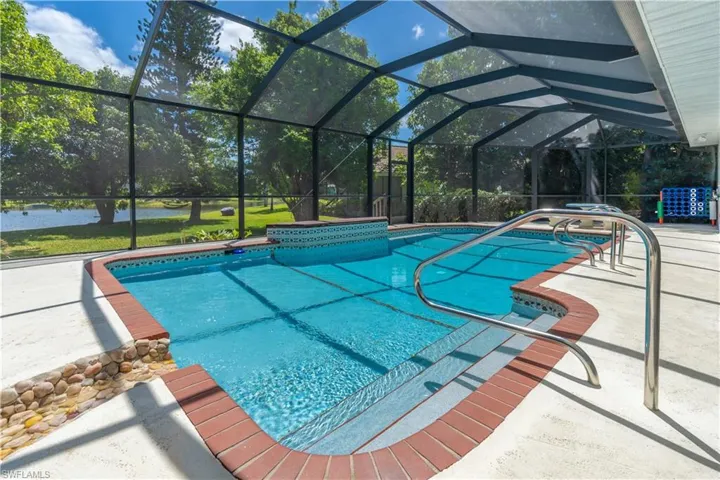 2224  Kings Lake  BLVD, Naples, FL 34112