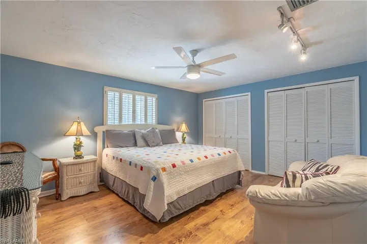 2224  Kings Lake  BLVD, Naples, FL 34112