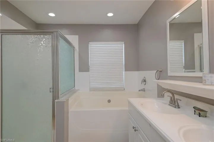 2206 NW 18th  PL, Cape Coral, FL 33993