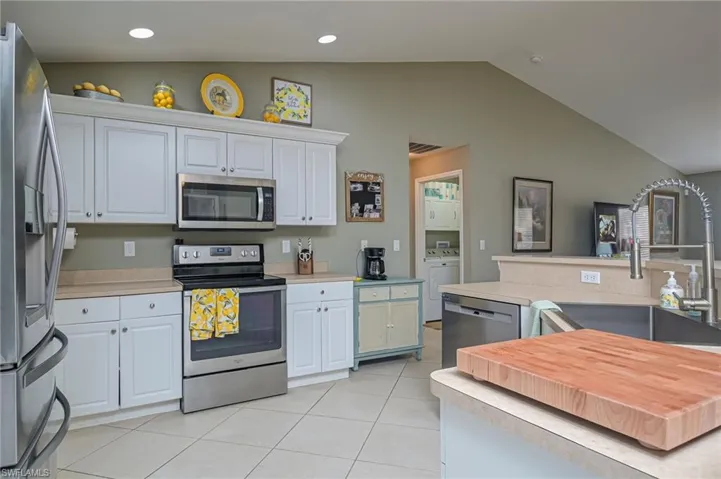 2206 NW 18th  PL, Cape Coral, FL 33993