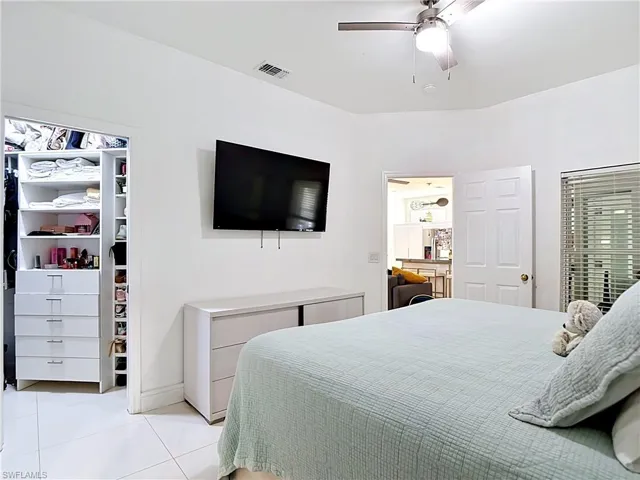 10735 San Tropez Cir, Estero, Florida 33928