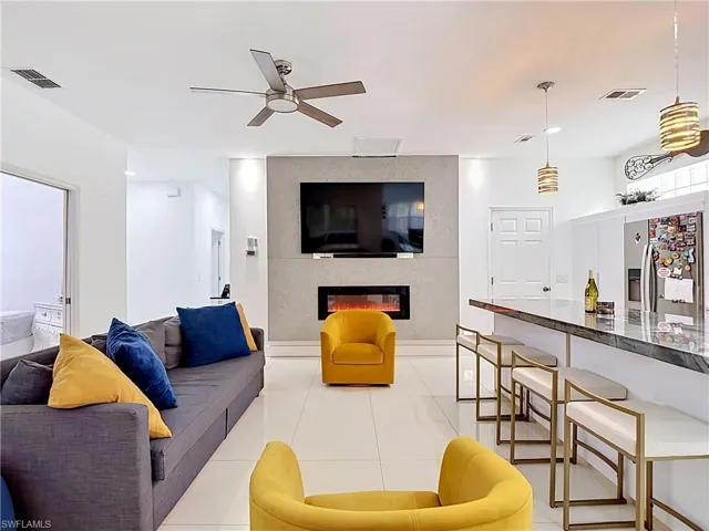 10735 San Tropez Cir, Estero, Florida 33928