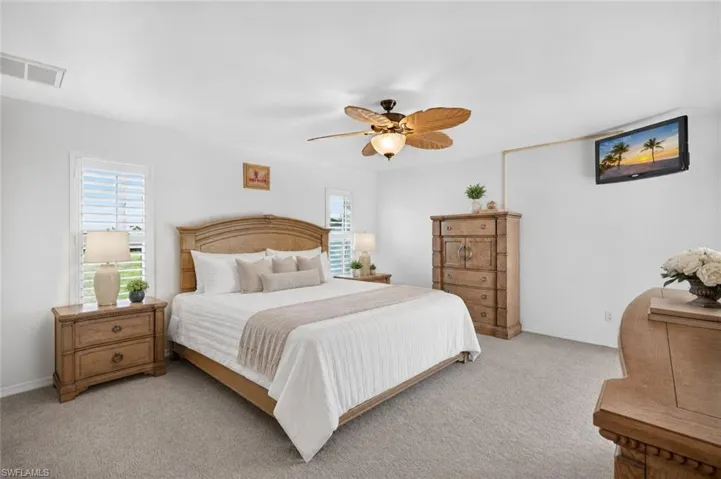 2703 Juanita Pl, Cape Coral, Florida 33909