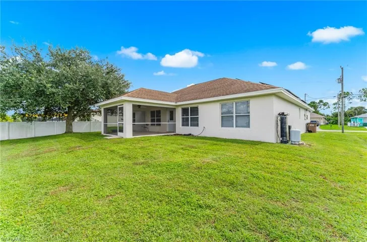 1603 Ne 34th Ln, Cape Coral, Florida 33909