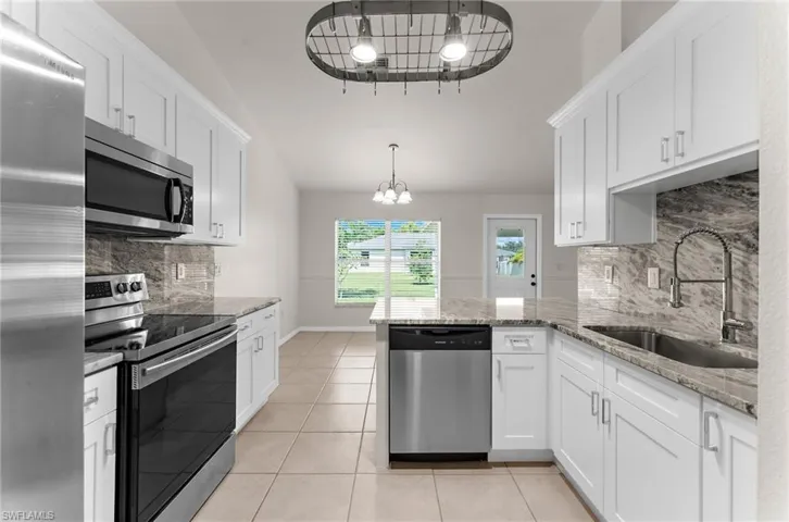 1603 Ne 34th Ln, Cape Coral, Florida 33909