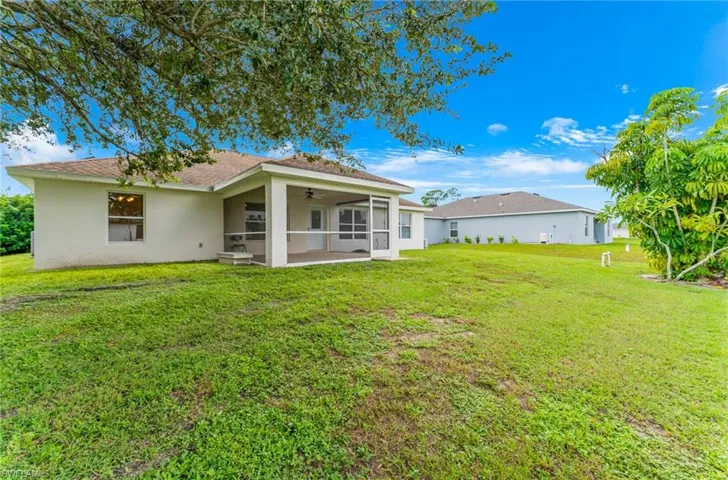 1603 Ne 34th Ln, Cape Coral, Florida 33909