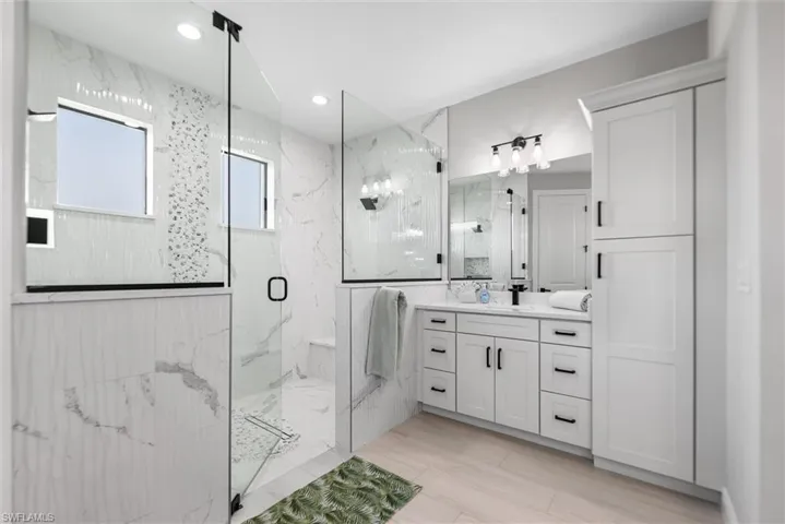 1212 32nd Pl, Cape Coral, Florida 33993