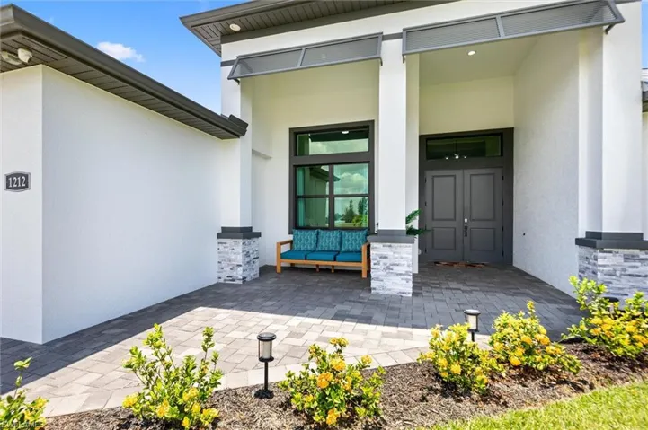 1212 32nd Pl, Cape Coral, Florida 33993