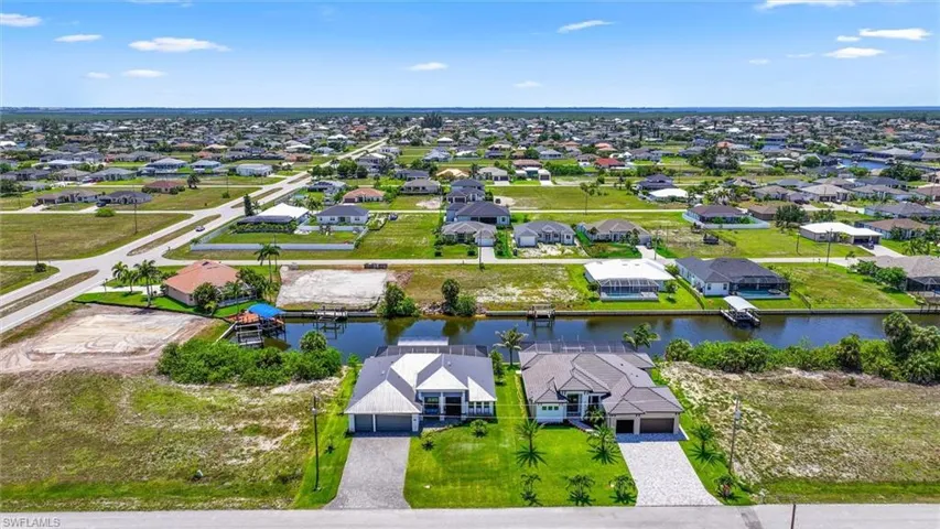 1212 32nd Pl, Cape Coral, Florida 33993