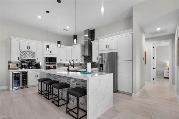 1212 32nd Pl, Cape Coral, Florida 33993
