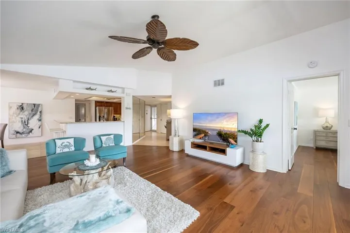 6270 Bellerive Ave 3, Naples, Florida 34119