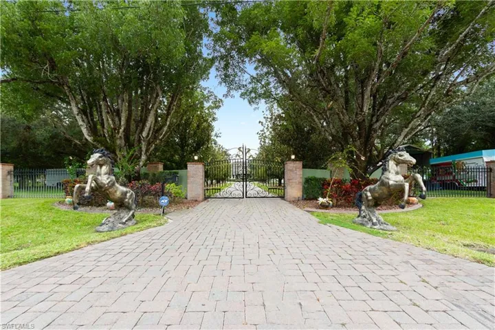 15010 Orange River Rd, Fort Myers, Florida 33905