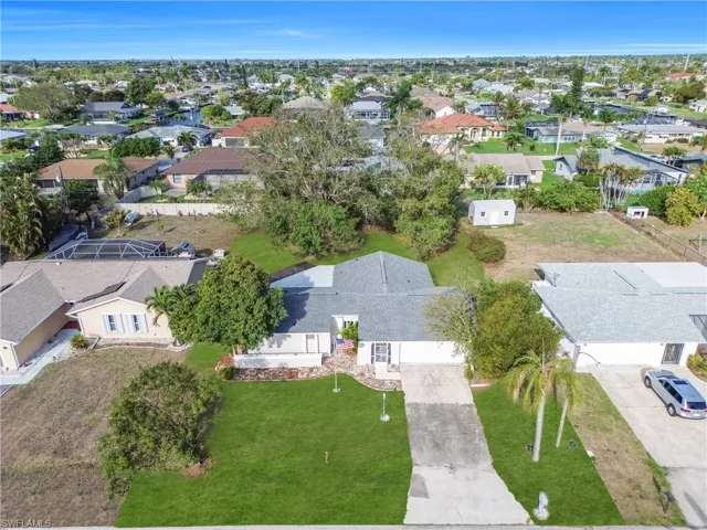 4126 SE 1st  CT, Cape Coral, FL 33904