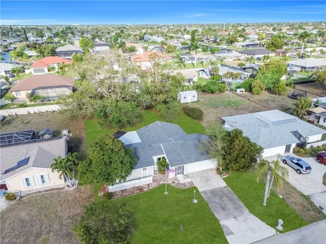 4126 SE 1st  CT, Cape Coral, FL 33904