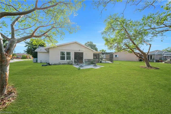 4126 SE 1st  CT, Cape Coral, FL 33904