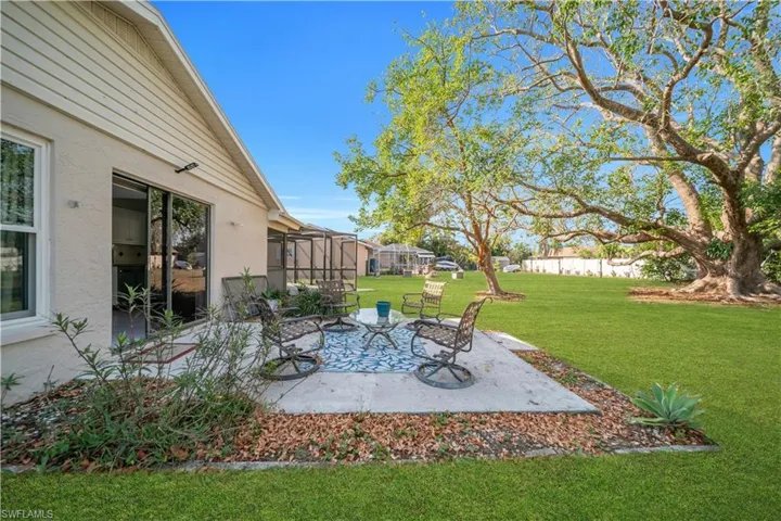 4126 SE 1st  CT, Cape Coral, FL 33904