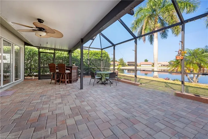 253  Countryside  DR, Naples, FL 34104