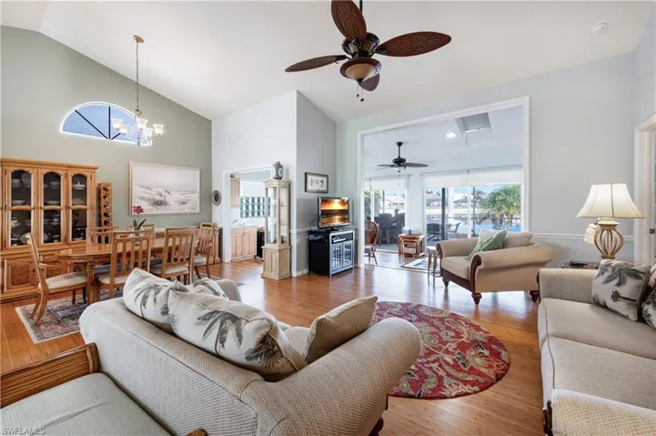 253  Countryside  DR, Naples, FL 34104