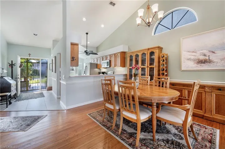 253  Countryside  DR, Naples, FL 34104