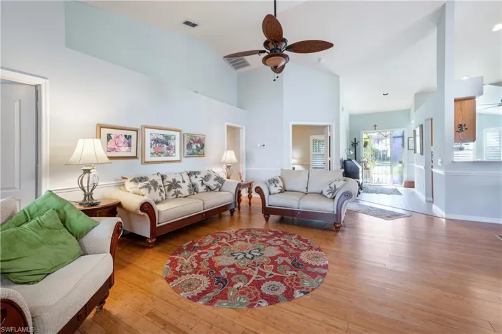 253  Countryside  DR, Naples, FL 34104