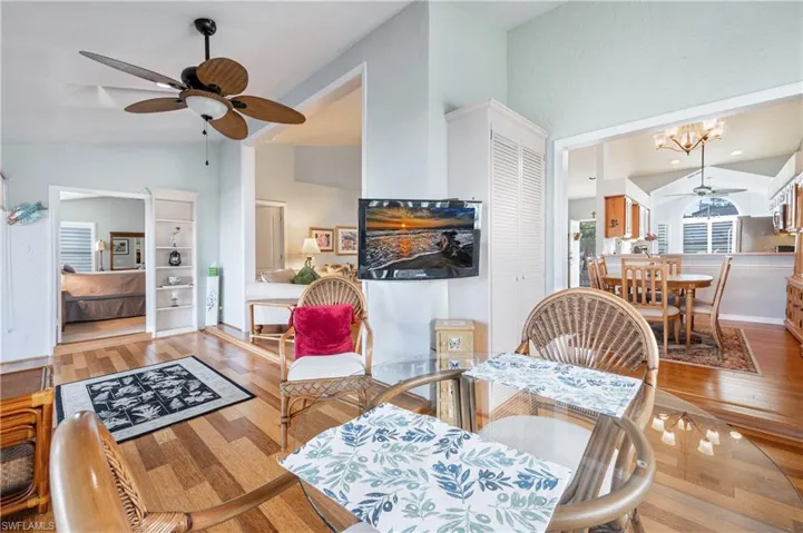 253  Countryside  DR, Naples, FL 34104
