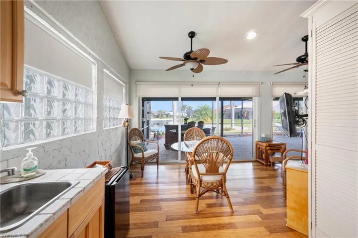 253  Countryside  DR, Naples, FL 34104