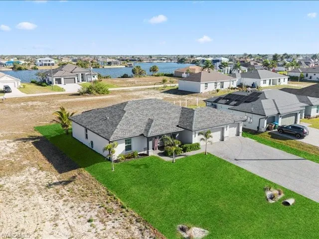4317 Nw 34th Ln, Cape Coral, Florida 33993