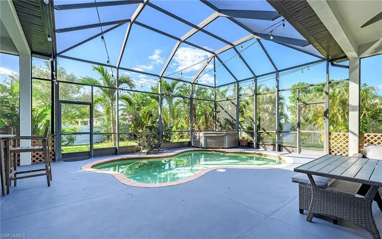 Spacious Lanai