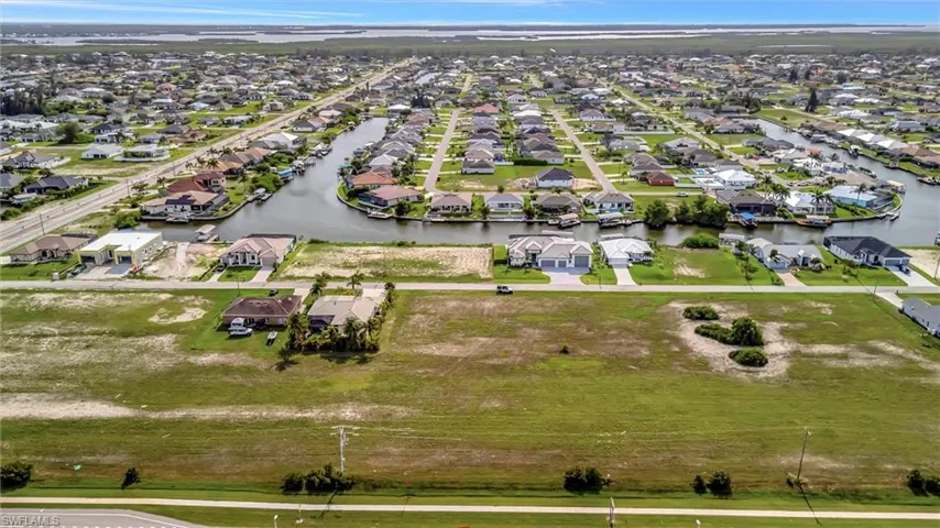 100 Burnt Store Rd, Cape Coral, Florida 33993