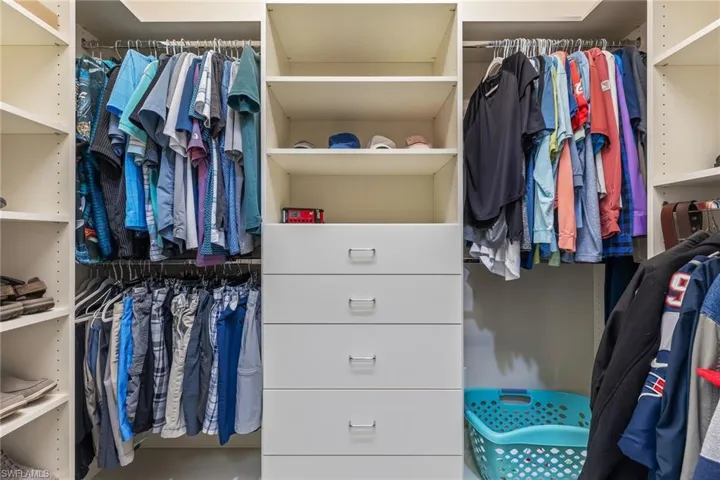 Cabinet system helps you stay organized