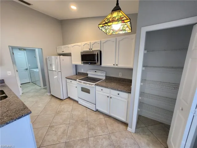 4126 SW 8th  PL, Cape Coral, FL 33914