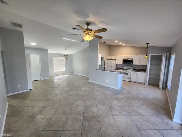 4126 SW 8th  PL, Cape Coral, FL 33914