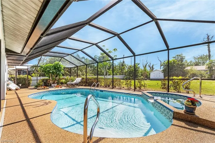 Pool and spill-over spa.