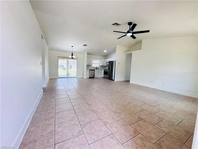 718 Rue Labeau Cir, Fort Myers, Florida 33913