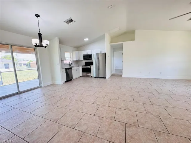 718 Rue Labeau Cir, Fort Myers, Florida 33913