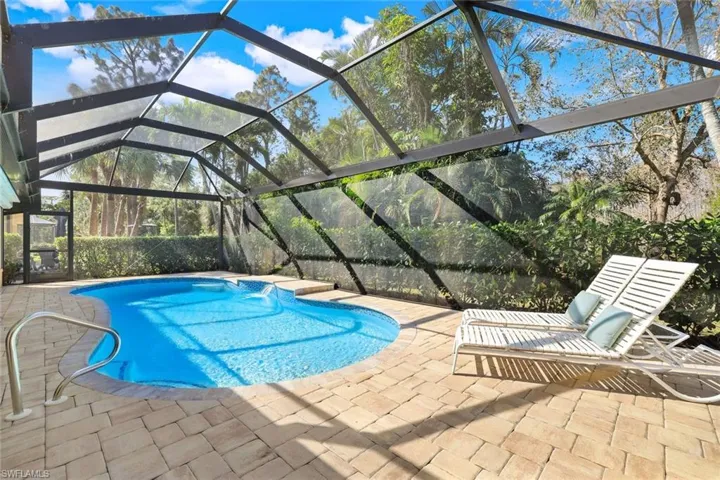 Beautiful, private pool with new pavers