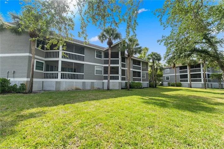 664 Wiggins Bay Dr, Naples, Florida 34110