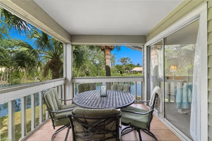 664 Wiggins Bay Dr, Naples, Florida 34110