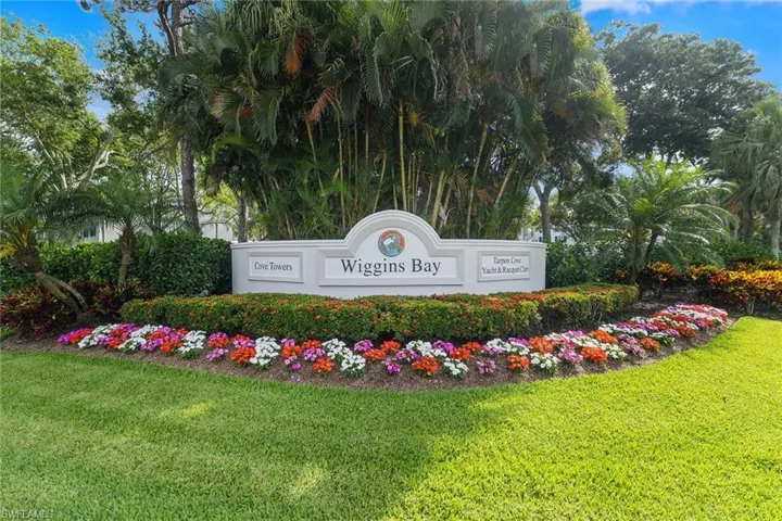 664 Wiggins Bay Dr, Naples, Florida 34110
