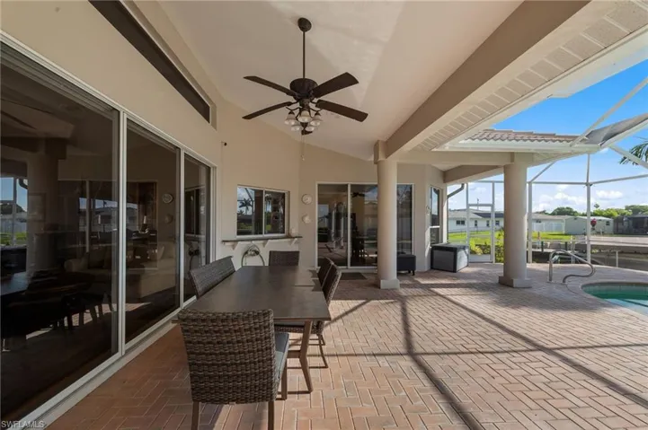 3733 Se 12th Pl, Cape Coral, Florida 33904