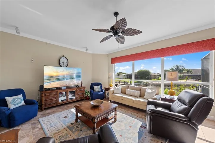 3733 Se 12th Pl, Cape Coral, Florida 33904