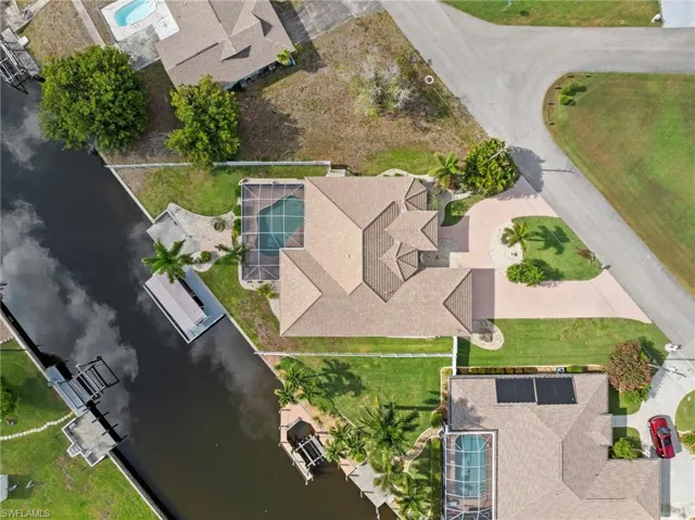 3733 Se 12th Pl, Cape Coral, Florida 33904