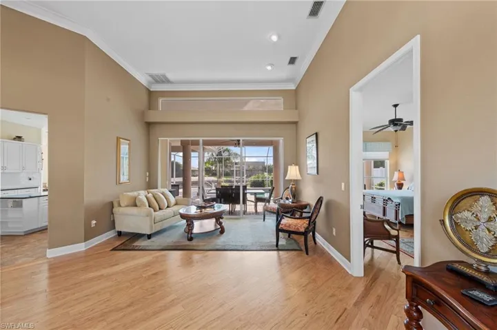 3733 Se 12th Pl, Cape Coral, Florida 33904