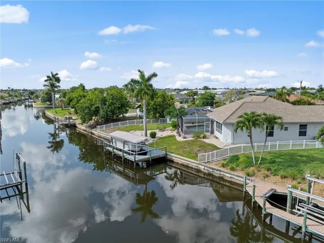 3733 Se 12th Pl, Cape Coral, Florida 33904