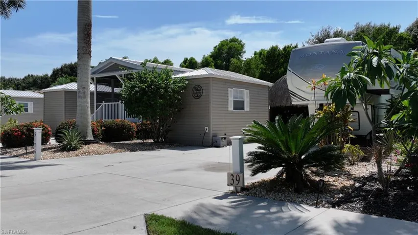 5176 Cypress Trail Resort Cir, Fort Myers, Florida 33905