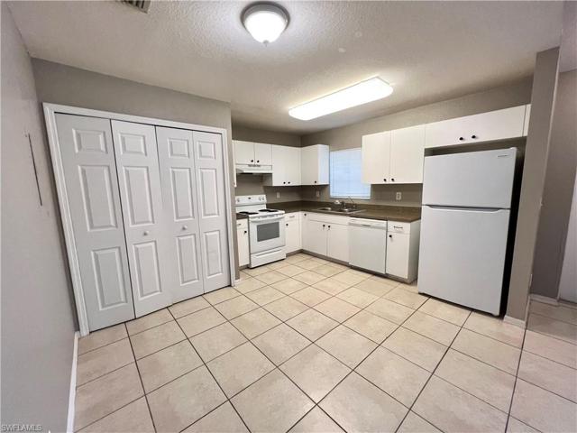 4629-4631  24th SW ST, LEHIGH ACRES, FL 33973