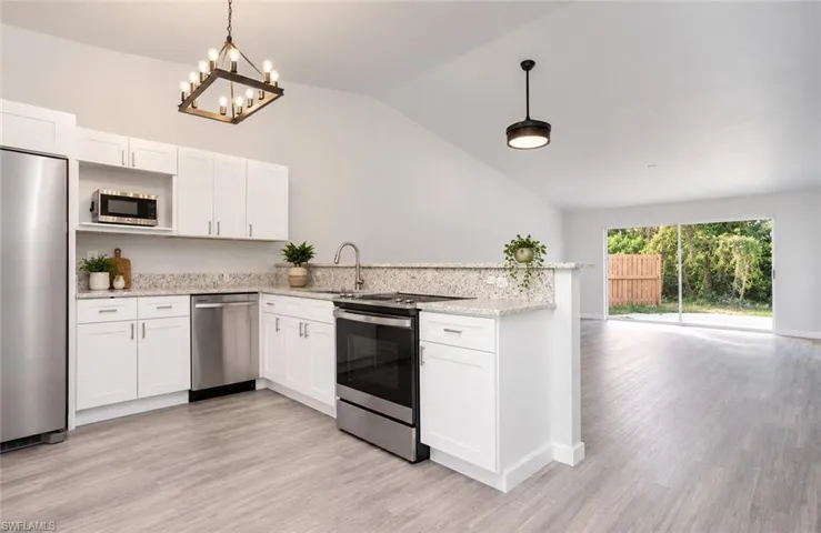 6450 Royal Woods Dr, Fort Myers, Florida 33908